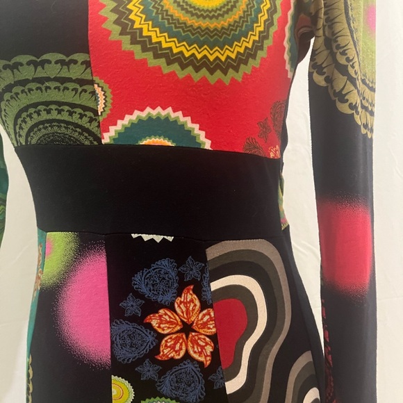 Desigual dress medium with appliqués EUC - Picture 3 of 12